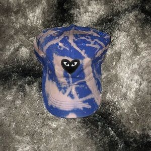 Blue bleached black heart hat